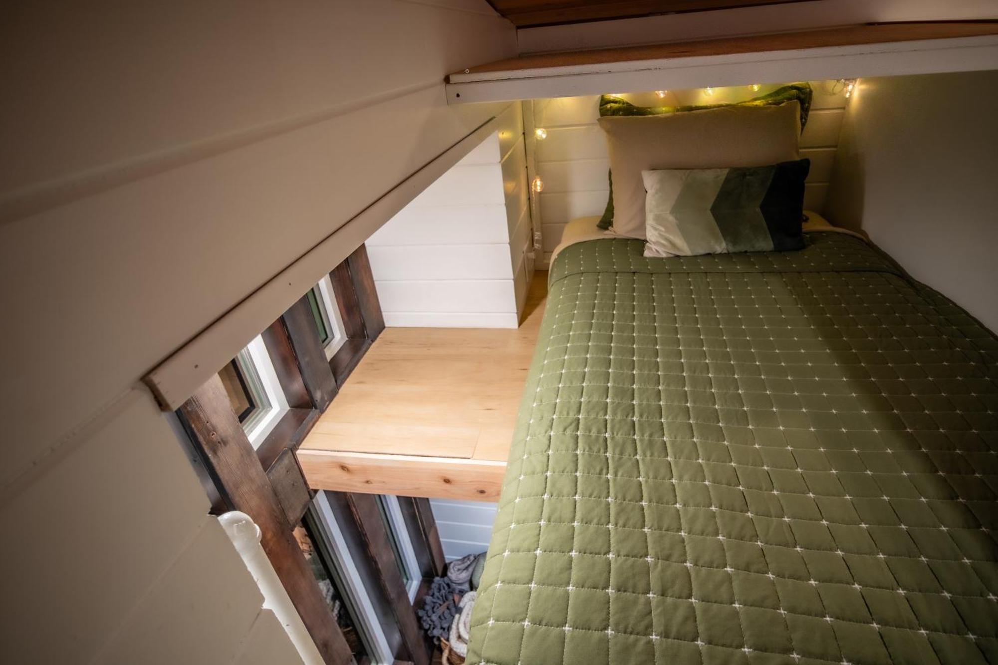 Unique Tiny Home Minutes From Downtown 엘렌스버그 외부 사진